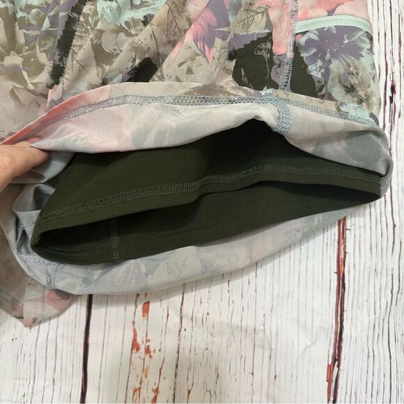 Fabletics Floral Running Shorts - Picture 3 of 5